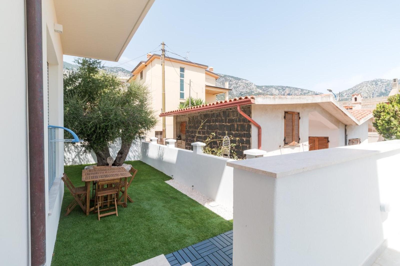 Appartamento Perla Verde, Wifi E Air Con Cala Gonone Eksteriør billede